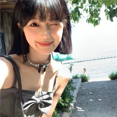 惹祸娇娃海报